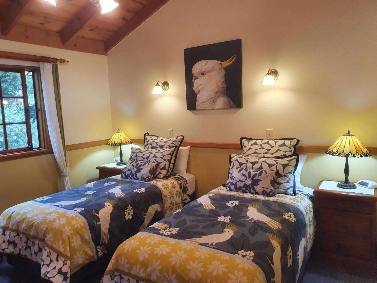 Tamborine Mountain Bed And Breakfast Bed & Breakfast