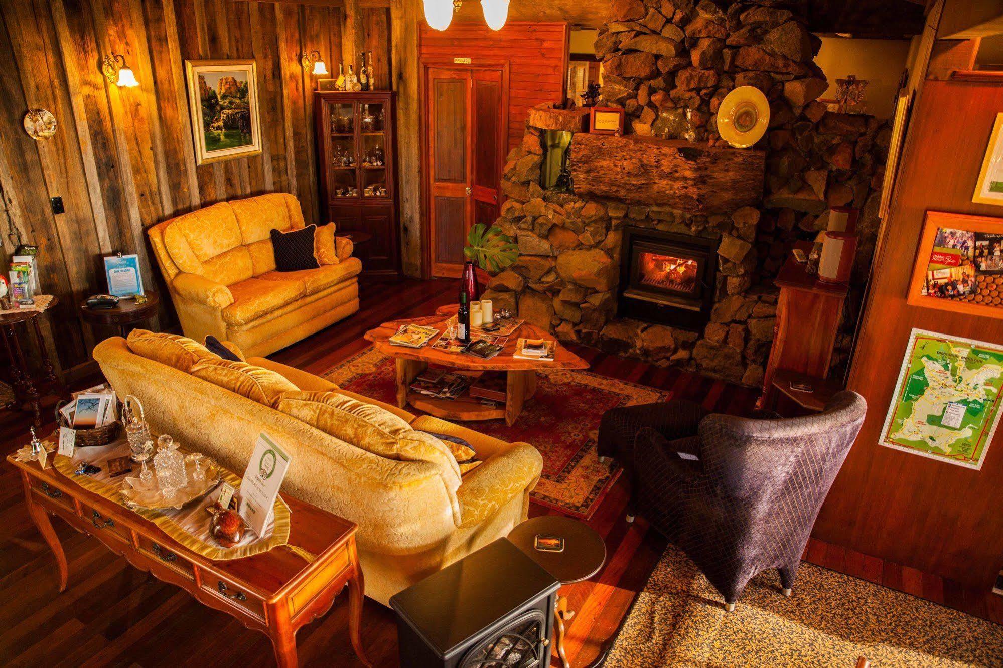 Tamborine Mountain Bed And Breakfast