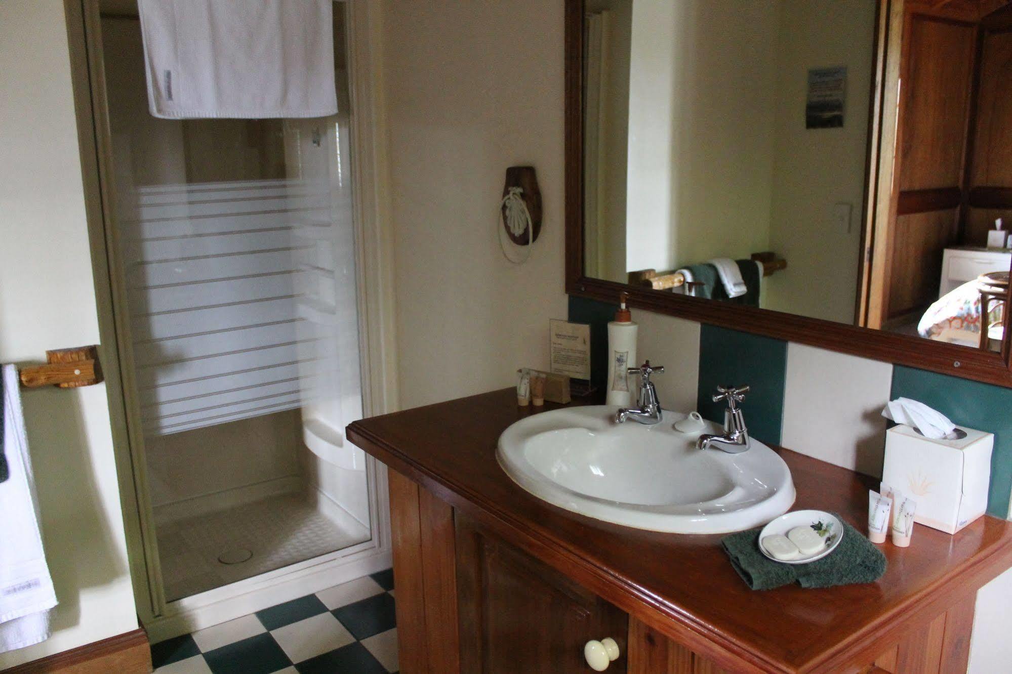 Tamborine Mountain Bed And Breakfast Bed & Breakfast 4*