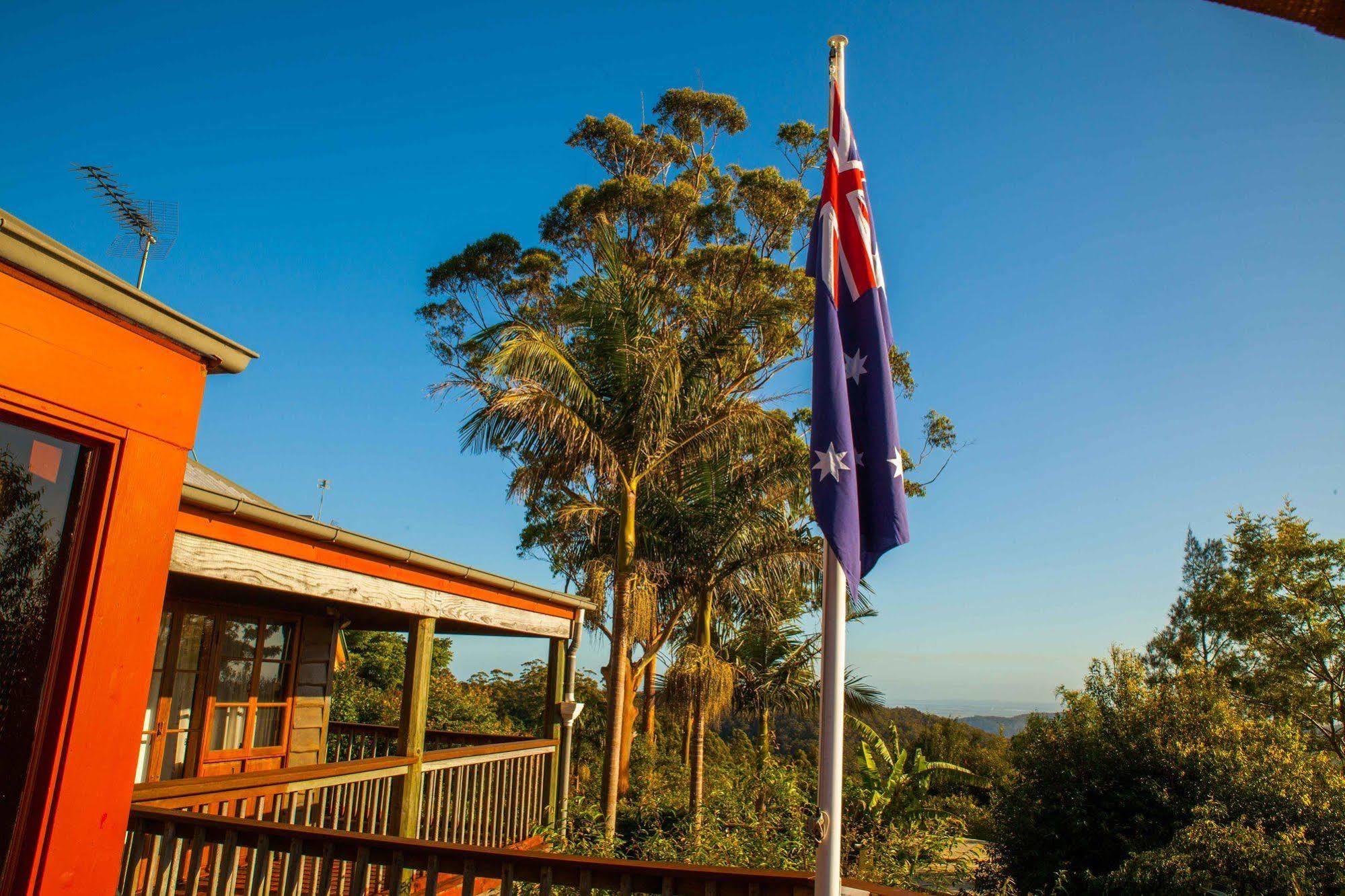 Tamborine Mountain Bed And Breakfast 4*