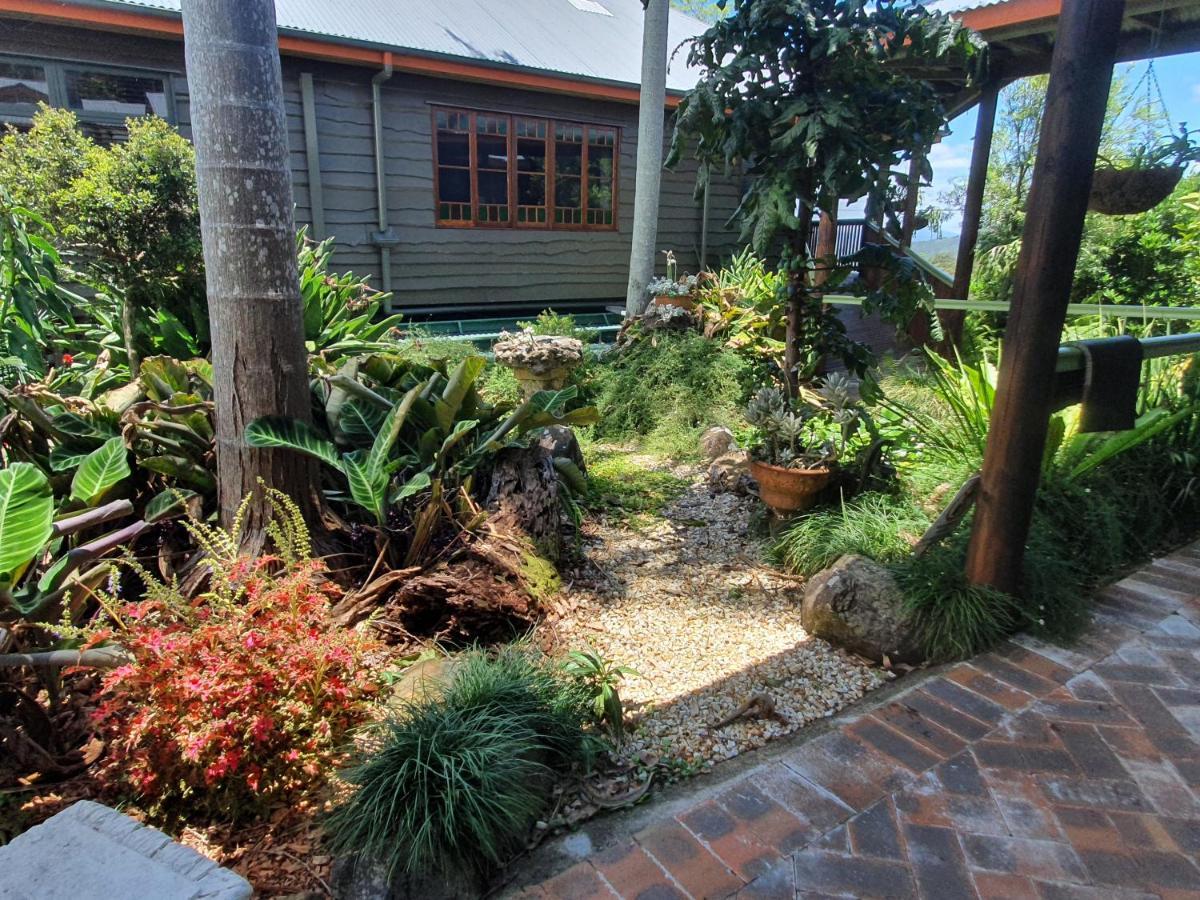 Tamborine Mountain Bed And Breakfast 4*